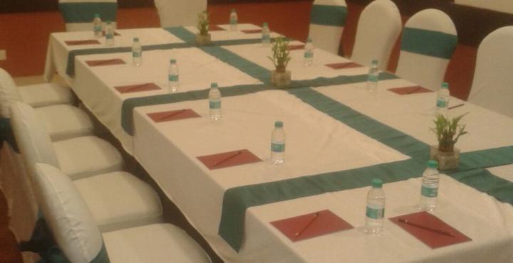 גאזיאבאד Xenious World Square Hotel מראה חיצוני תמונה